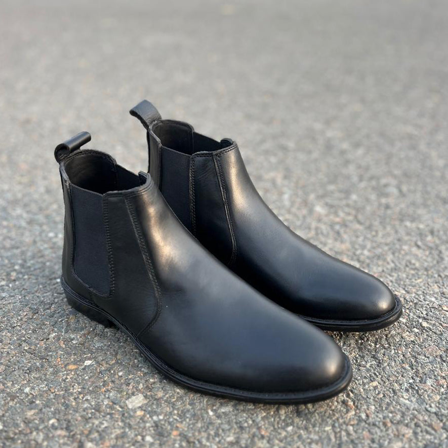 Black Leather Chelsea Boots YL-101 - yehloo.com.pk