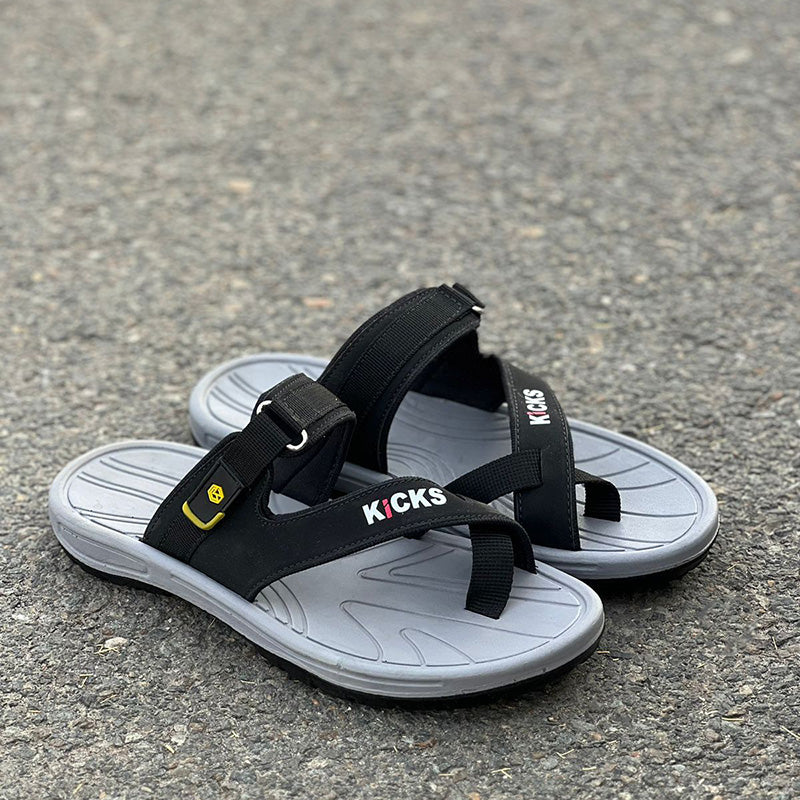 The Kicks Black Chappal