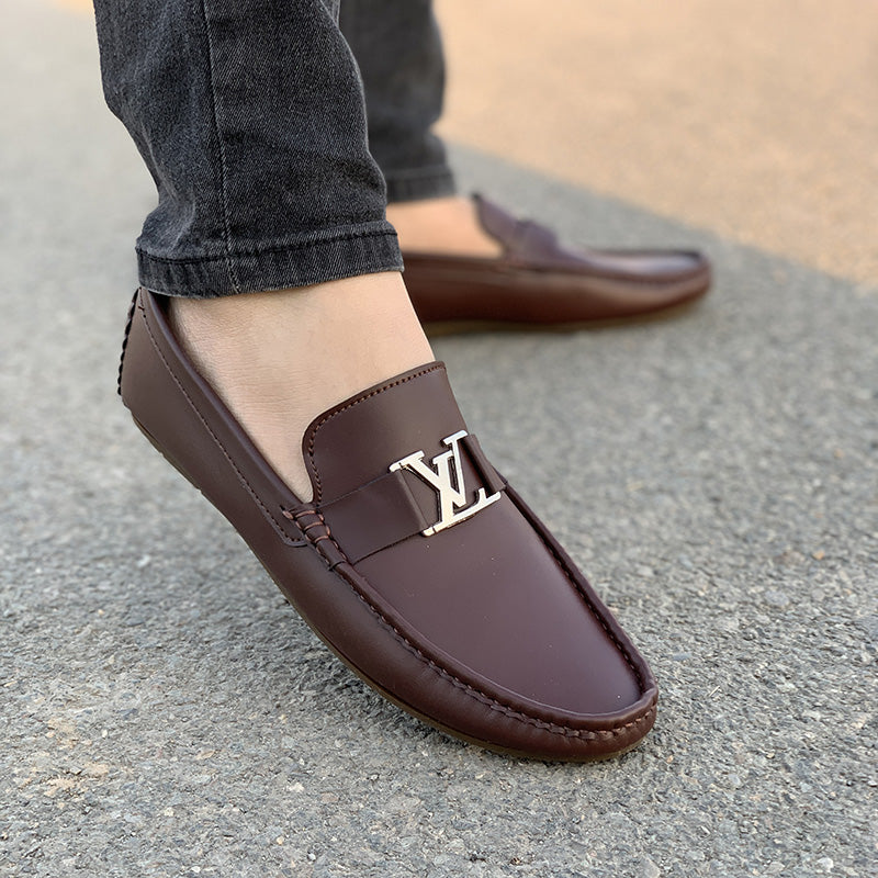 Hand Stitched Maroon Moccasins - yehloo.com.pk